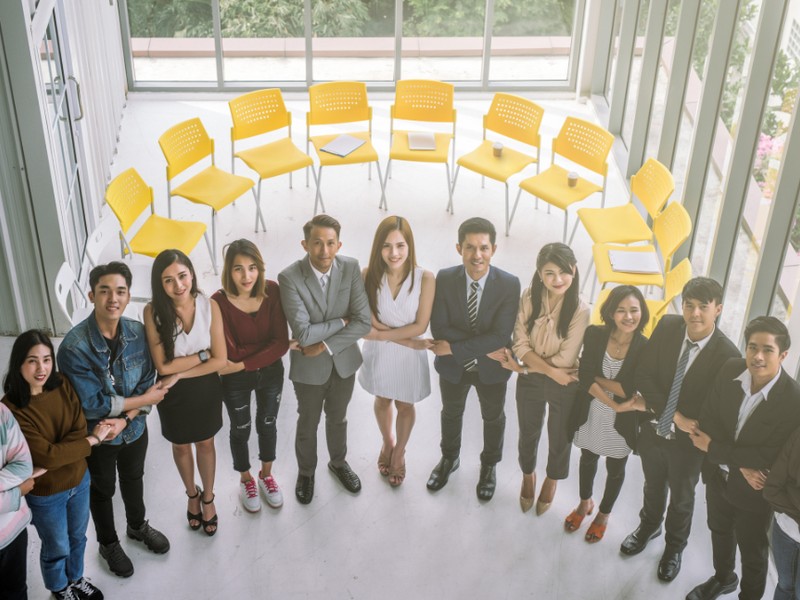 Hình ảnh minh họa chơi cá cược có trách nhiệm tại 18win, với biểu tượng an toàn và hỗ trợ